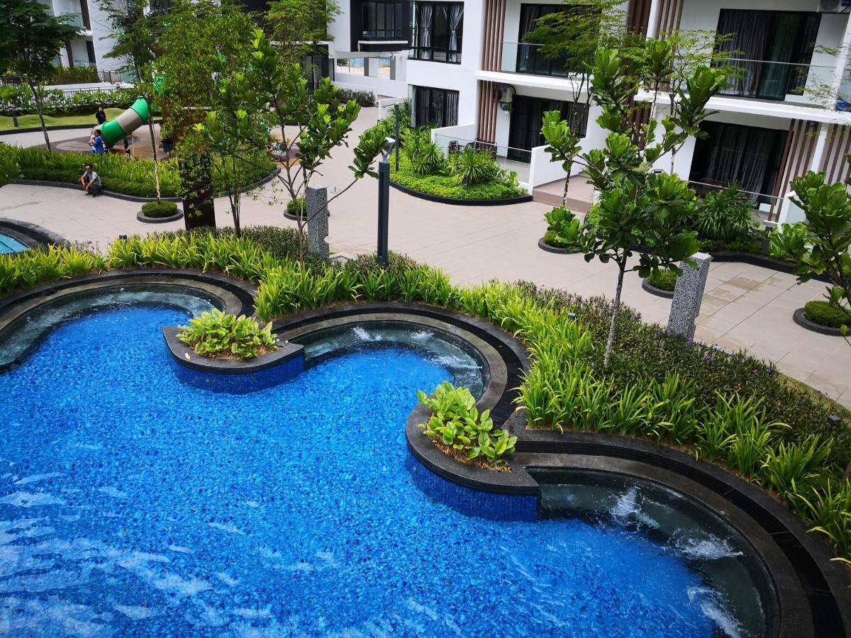 Appartamento Sky Loft@Midhill Genting Highlands Bentong Esterno foto