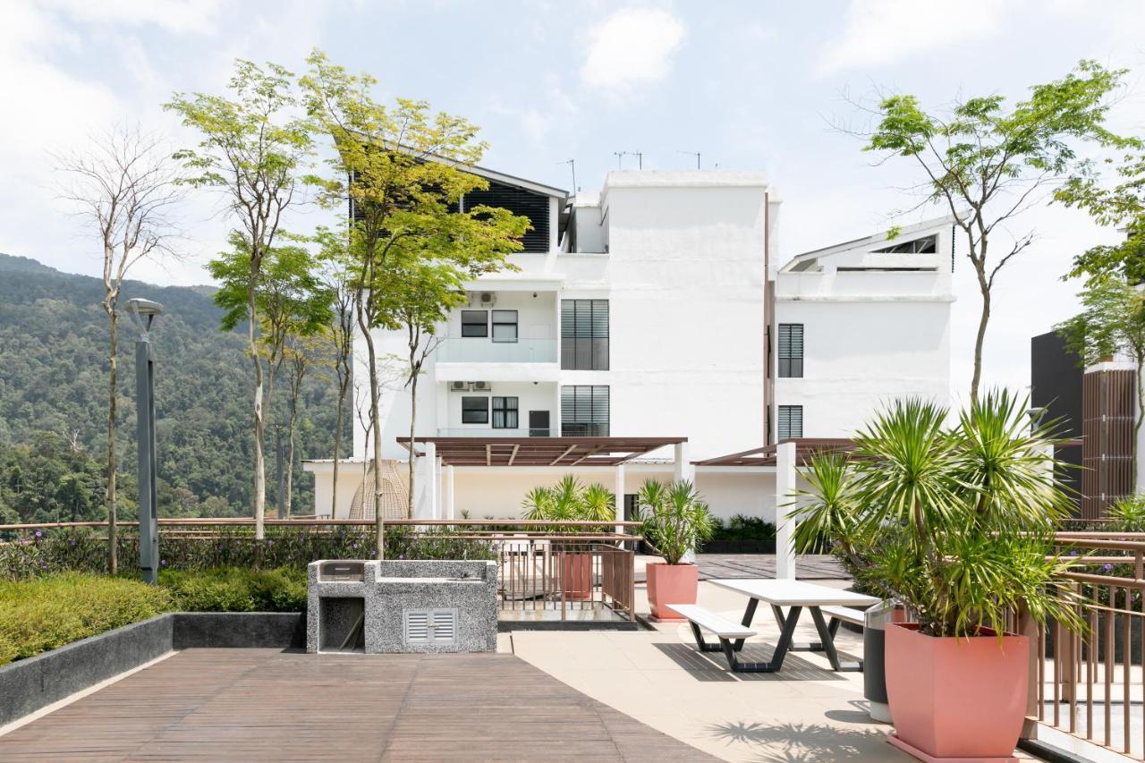 Appartamento Sky Loft@Midhill Genting Highlands Bentong Esterno foto